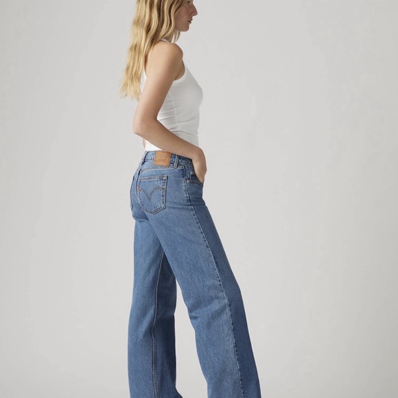 Levi’s Low Loose Low-Rise Wide-Leg Jeans Real Recognize Real – Size 27W x 34L - Picture 2 of 8